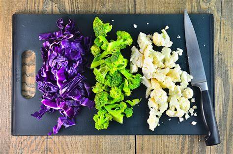 Vegetables - RAW cruciferous vegetables such as kale, radishes, cauliflower and broccoli, as well as leafy greens such as spinach and parsley, contain the antinutrient oxalic acid. Oxalic acid can prevent the body from absorbing calcium.Ditch the raw kale smoothies!