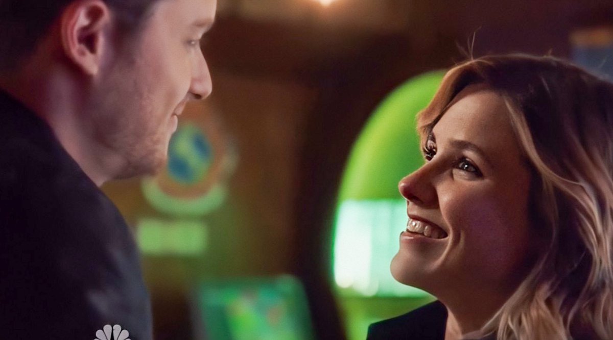 LinsteadBest's tweet image. “do you wanna hold my hand in public now?”
[...]
“or that”