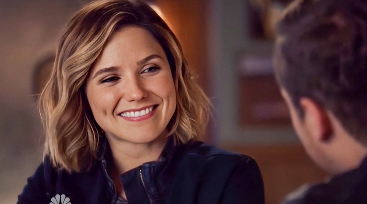 LinsteadBest's tweet image. “do you wanna hold my hand in public now?”
[...]
“or that”