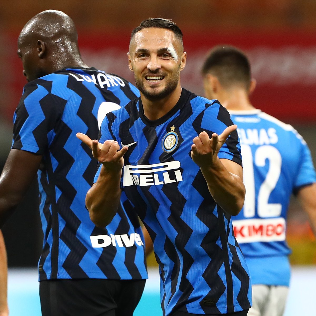 goal's tweet photo. Inter's new home kit π https://t.co/IgirNqnpCZ