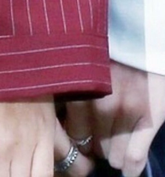 (some said he sent him a kiss)