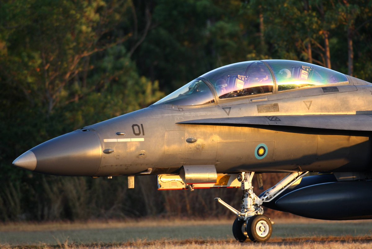 2008: This year’s Exercise Pitch Black saw  @AirForceNextGen debut from Malaysia with KC-130M and F/A-18Ds, and  @NATO bringing an E3A Sentry.  @Armee_de_lair also brought an E-3F Sentry.