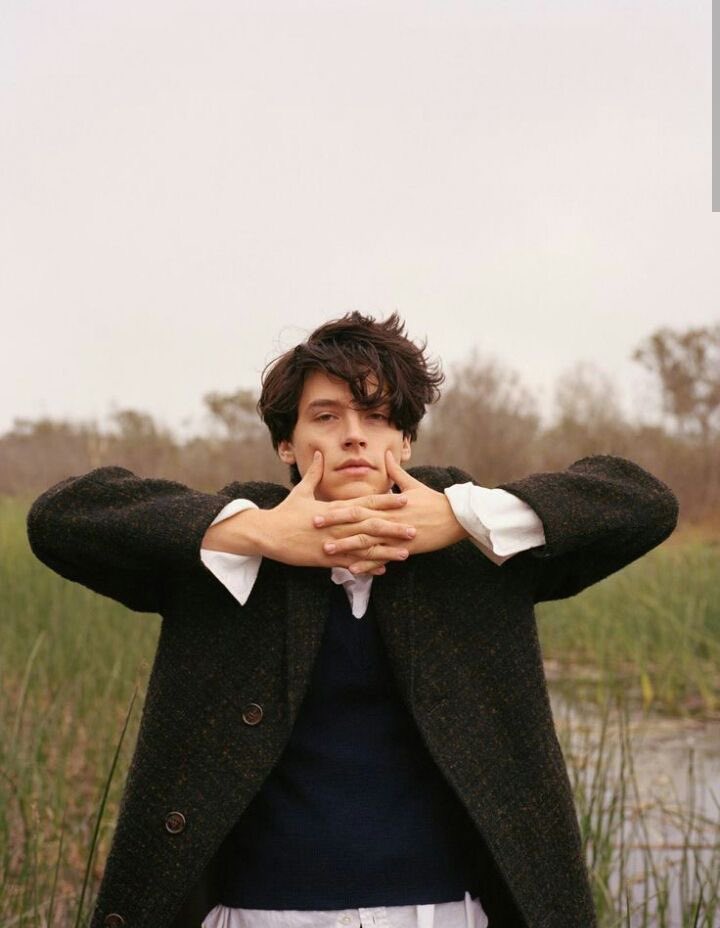 Cole Sprouse standing in aesthetic and pretty placesan extremely necessary thread: