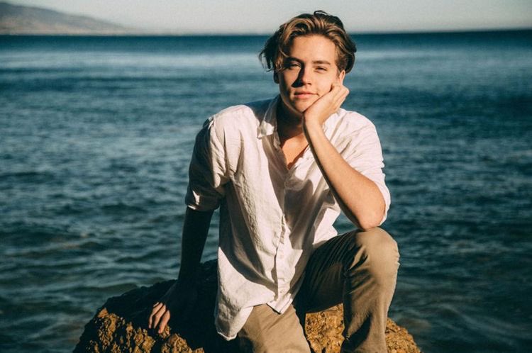 Cole Sprouse standing in aesthetic and pretty placesan extremely necessary thread: