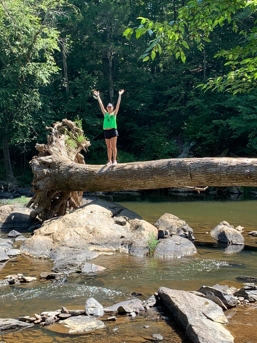 Lauren Bertrand tweet media