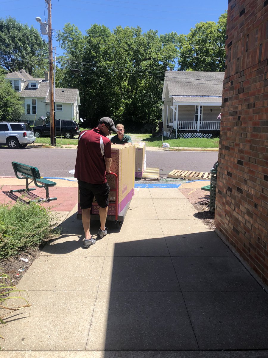 Get excited <a href="/Benton_STEM/">Benton Elementary</a>!!!!! #cleartouch <a href="/tech_cps/">CPSTech</a>