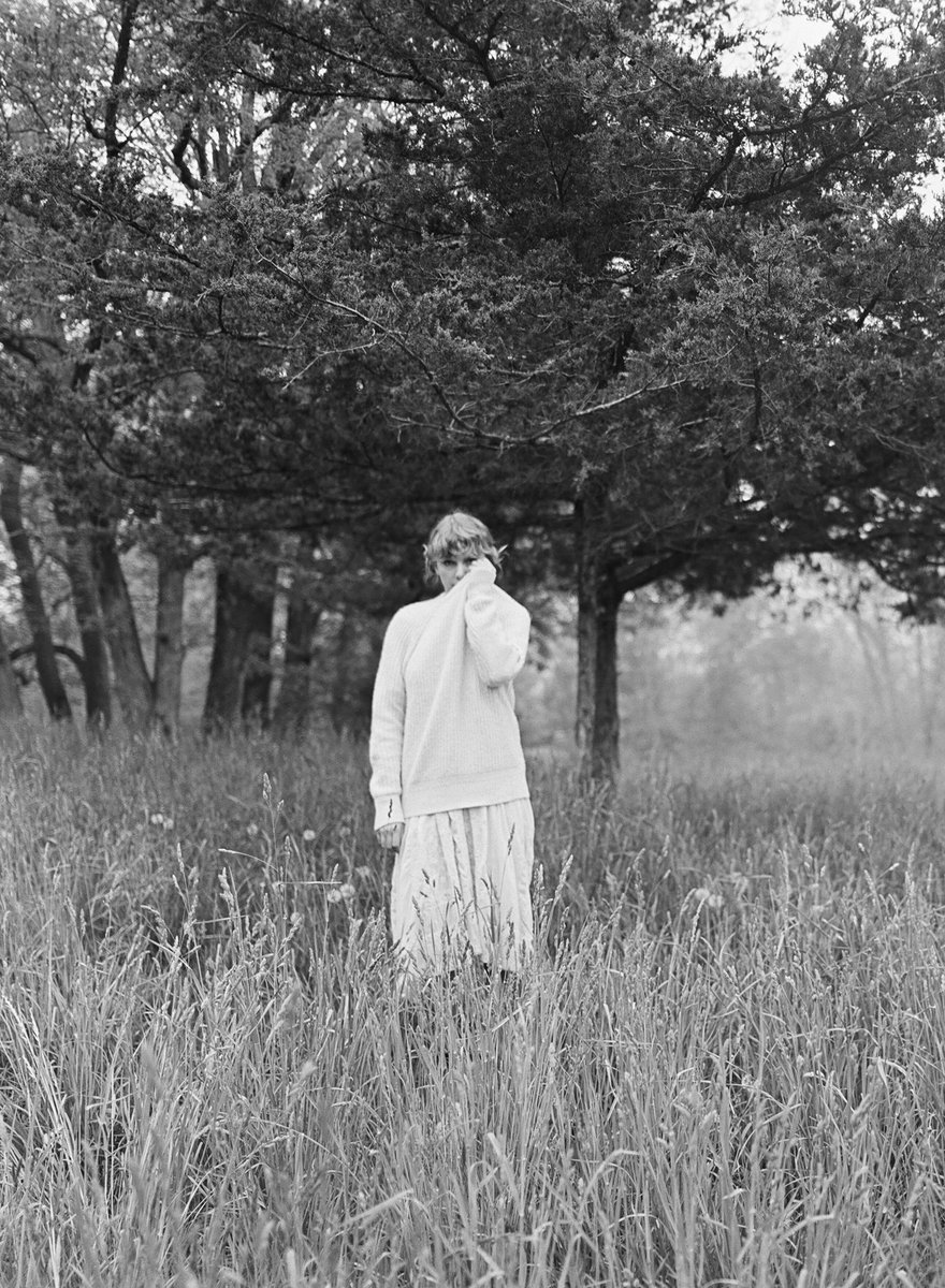 🪩 eME!rald ❤️‍🔥 tweet media