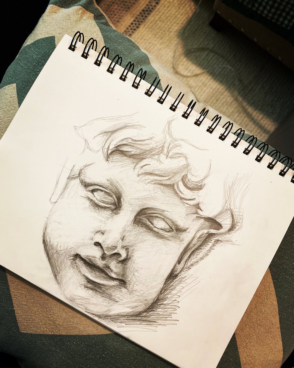 GilliamArtCPHS's tweet photo. Working hard before school starts on AP classwork. These are about 30-45 minutes sketches. #artteacher #CPArt #collegeparkart @TWCP_ART @ConroeFineArts #CISDCreates I’m ready to get this life changing year on the roll 👍🏻👍🏻 see y’all on Aug 12th 🥰 https://t.co/kKOdXiB1NT