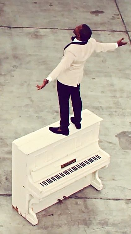 Hit singles produced by Kanye:*excluding hits on albums listed above- Stand Up by Ludacris feat. Shawnna- You Don’t Know My Name by Alicia Keys- Overnight Celebrity by Twista feat. Kanye West- Dreams by The Game- Make Her Say by Kid Cudi feat. Kanye West and Common(1/2)