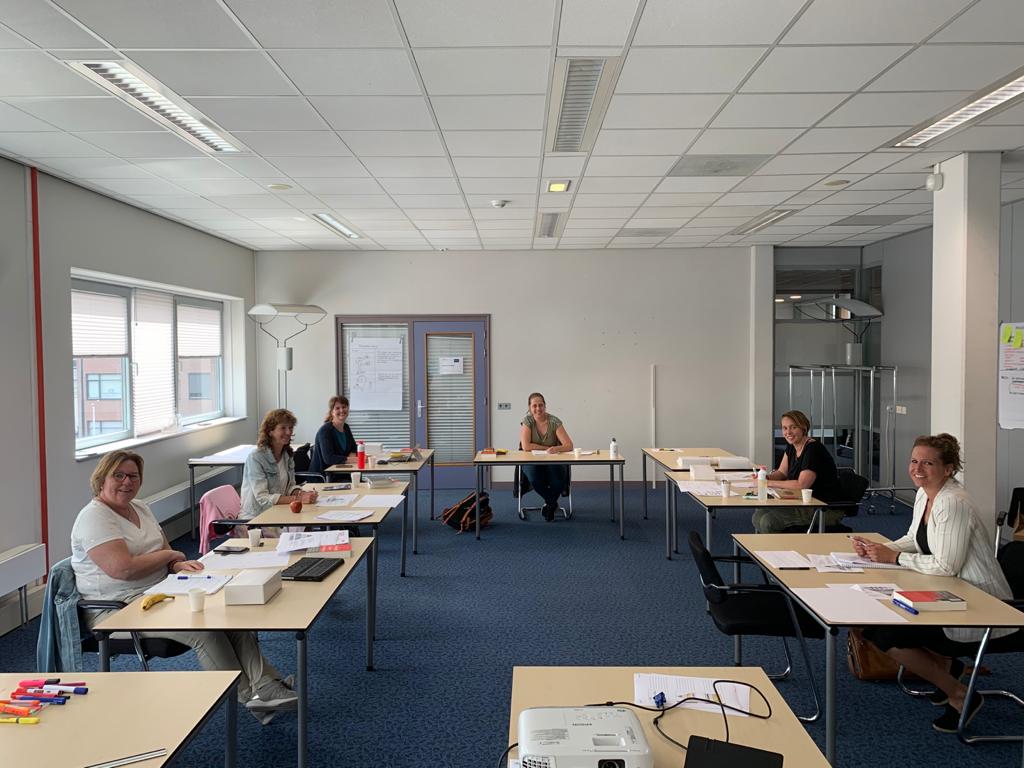 Gisteren zat het nieuwe bestuur van het Netwerk Brandweervrouwen bij elkaar waarin een start is gemaakt met het bepalen van de  Missie&amp;Visie voor de komende tijd. In september gaan we verder om te komen tot strategische doelstellingen waar we concreet mee aan de slag kunnen.