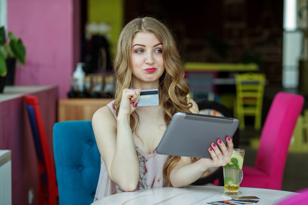 idateadvice's tweet photo. Taboo Topic Of The Week: Money In Dating And Relationships
https://t.co/YGVU7g0GsW https://t.co/F1CscNoAp8