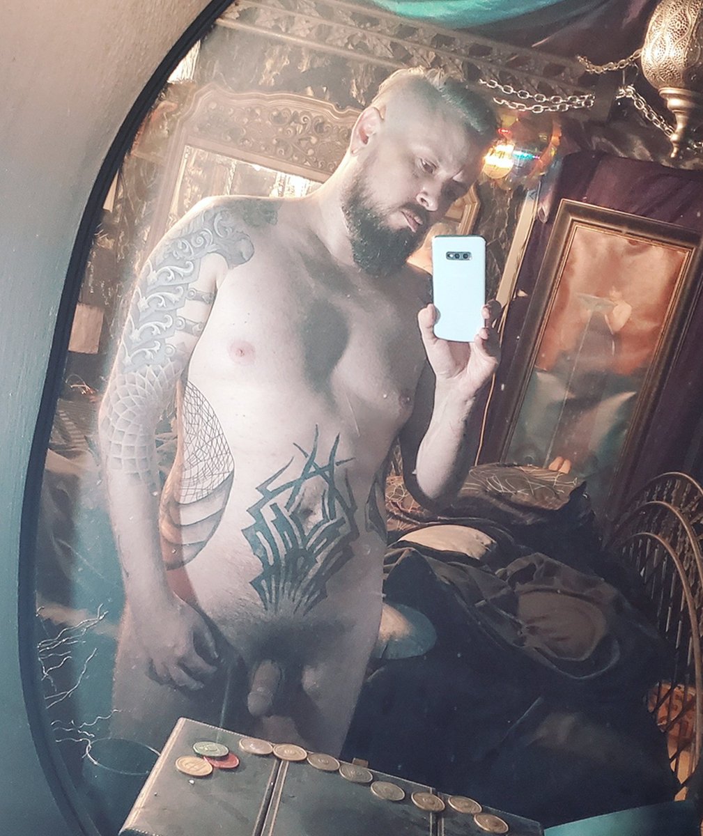 All cleaned up. #performanceartist #fetish #gayshit #gayink #beardedhomo