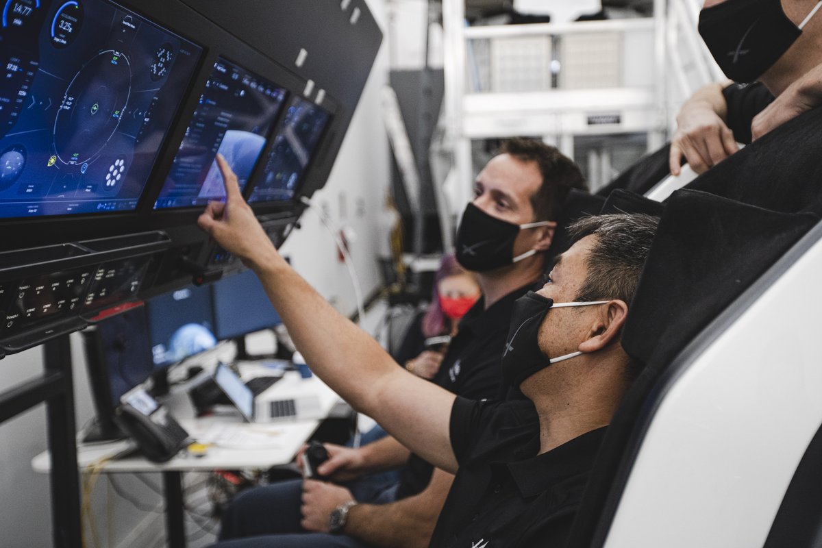 wakka44's tweet photo. @Thom_astro partira donc sur le #CrewDragon #USCV2 en compagnie de @astro_kimbrough @Astro_Megan (épouse de @AstroBehnken) et @Aki_Hoshide
Le vol est prévu actuellement pour le mois de février 2021. https://t.co/T82KxkPAlv