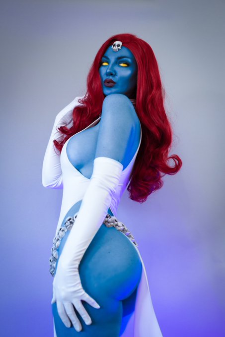 2 pic. Some more X-Men coming to Pay Tree On this month! Only a couple more days to grab them! 
https://t