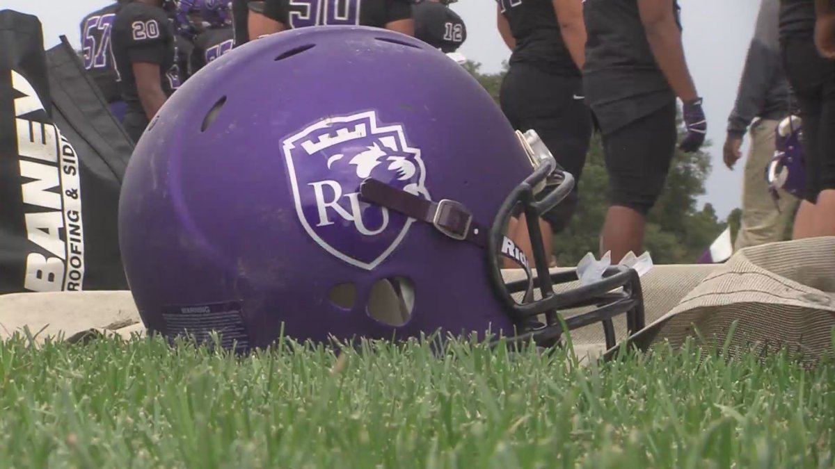 MyStateline's tweet photo. Regents mentally adjust to the idea of spring football https://t.co/ooXsEgTuLl https://t.co/6csi5QDNZC