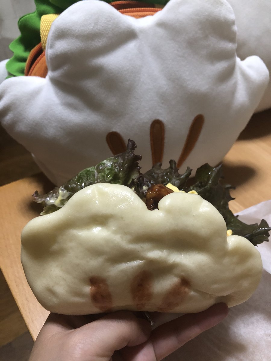 東京ディズニーリゾートpr 公式 おうちで作ろう 今日のブログでは 貝の形をしたとっても可愛いメニュー シーフードクリームのカルツォーネ のレシピをご紹介 おうちで作る時はお好きな形で作るのもおすすめです こちらから T Co