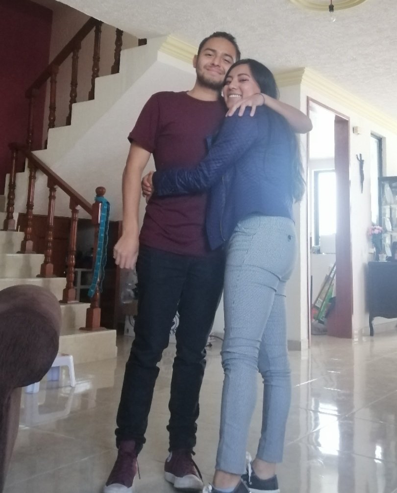 Tucandyperreo's tweet photo. Yo se que estoy en tu corazón, quizá en el fondo ❤️ https://t.co/1oFO4HZ3s5