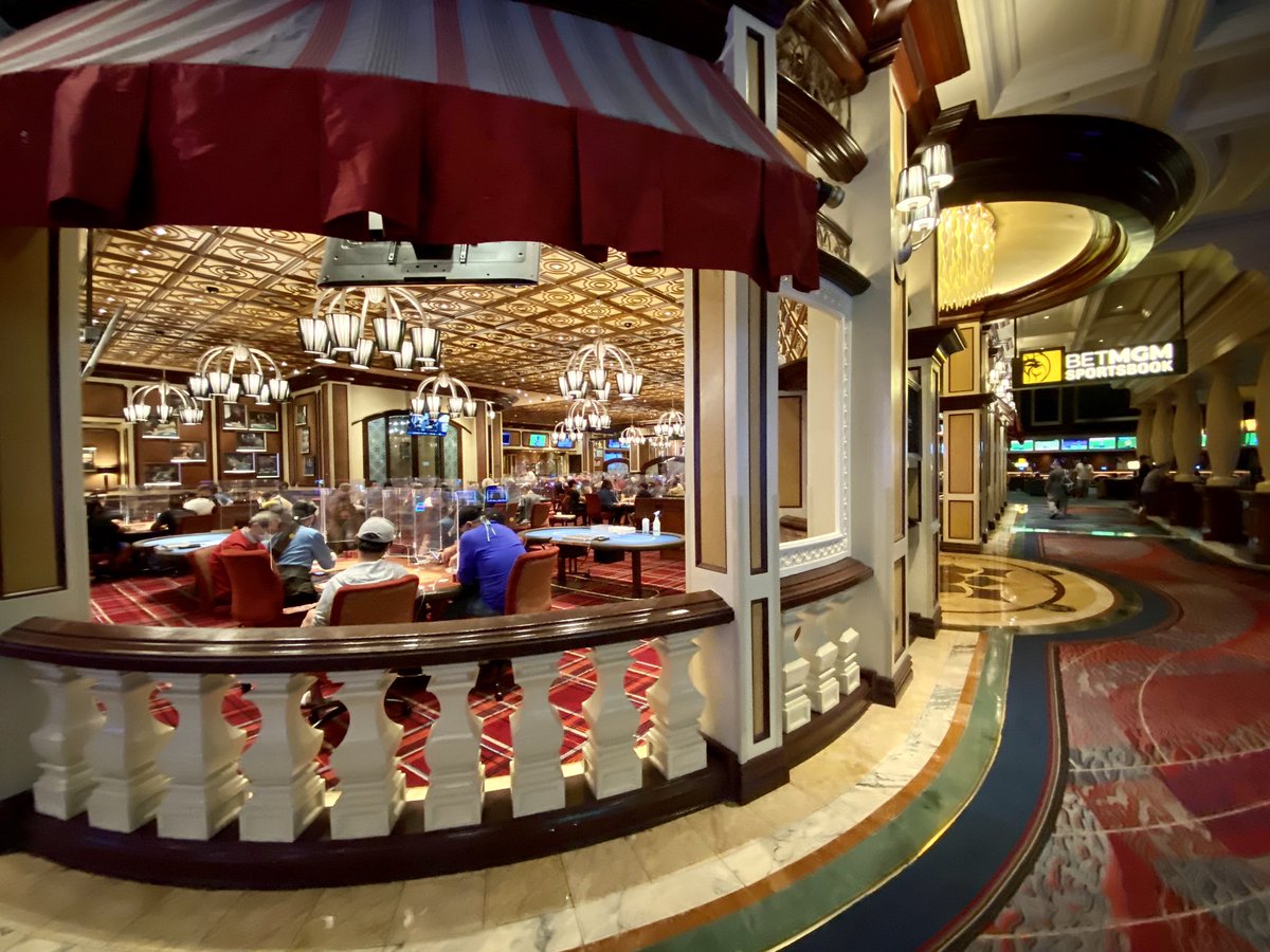 And Bellagio V. Poker room and Sportsbook. – bei  Bellagio Hotel & Casino