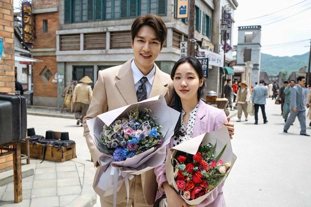 ARafaillah's tweet photo. @ActorLeeMinHo 오 나의 주여, 저는이 두 사람이이 세상에서 함께 살도록 축복 해달라고 간청합니다. 나로부터 항상 당신을 사랑하는 사람, 이민호 💖 김고은 https://t.co/XMh57najCY