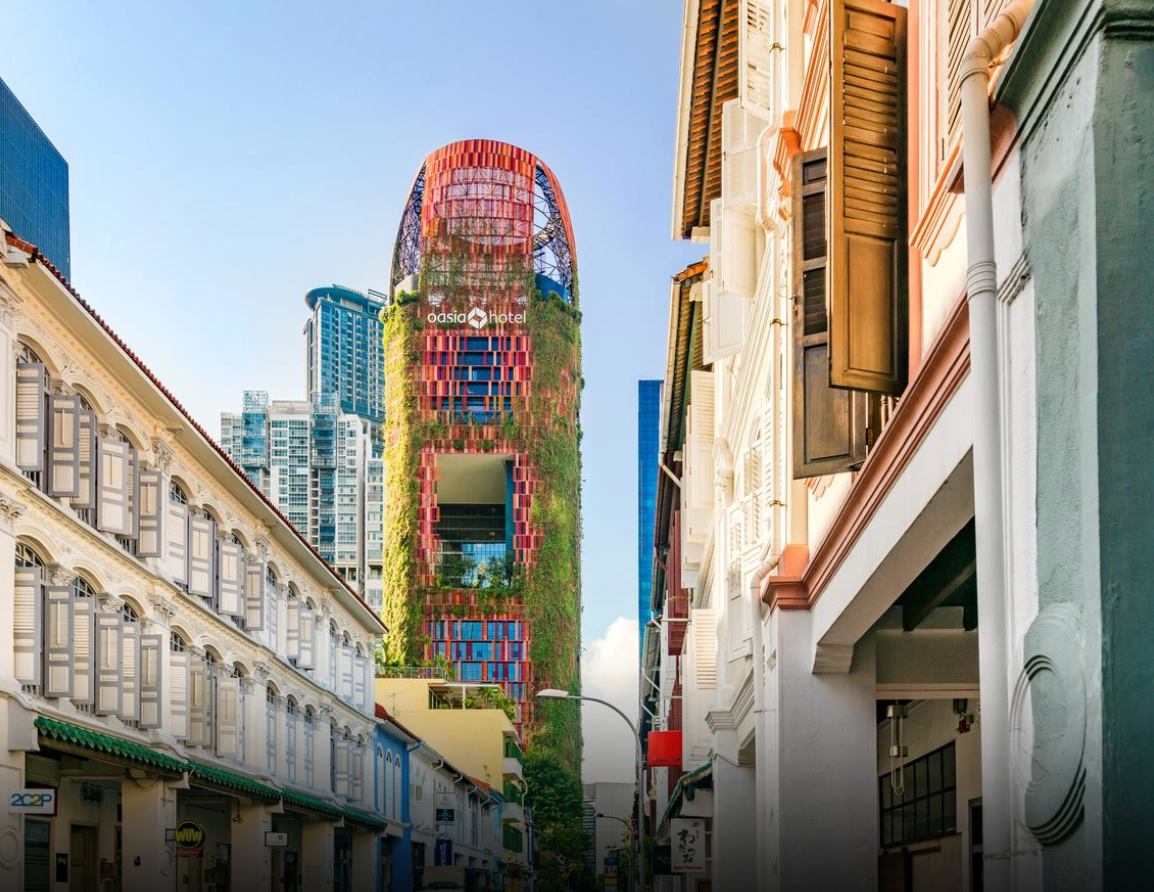 تويتر ベンじい على تويتر 新概念のホテルが Oasia Hotel Downtown Singapore シンガポール 中心部 赤色の高層ビルに上部まで壁面緑化 1階にはおしゃれで開放的なレストランやバーが 12階のロビーには広い中庭が 最上階にはプールがある 高層ビル群の中に中