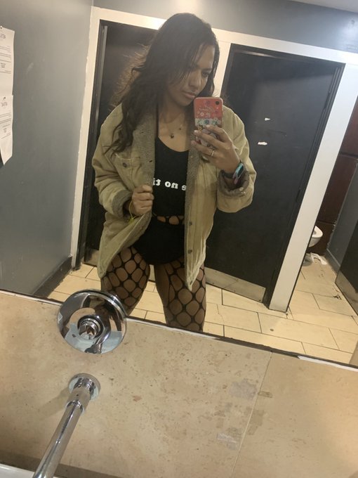 I miss the club soooooo much https://t.co/9uC0CzdzbP<a href="/tag/bluemonday"class="tags"><span>#bluemonday</span></a>