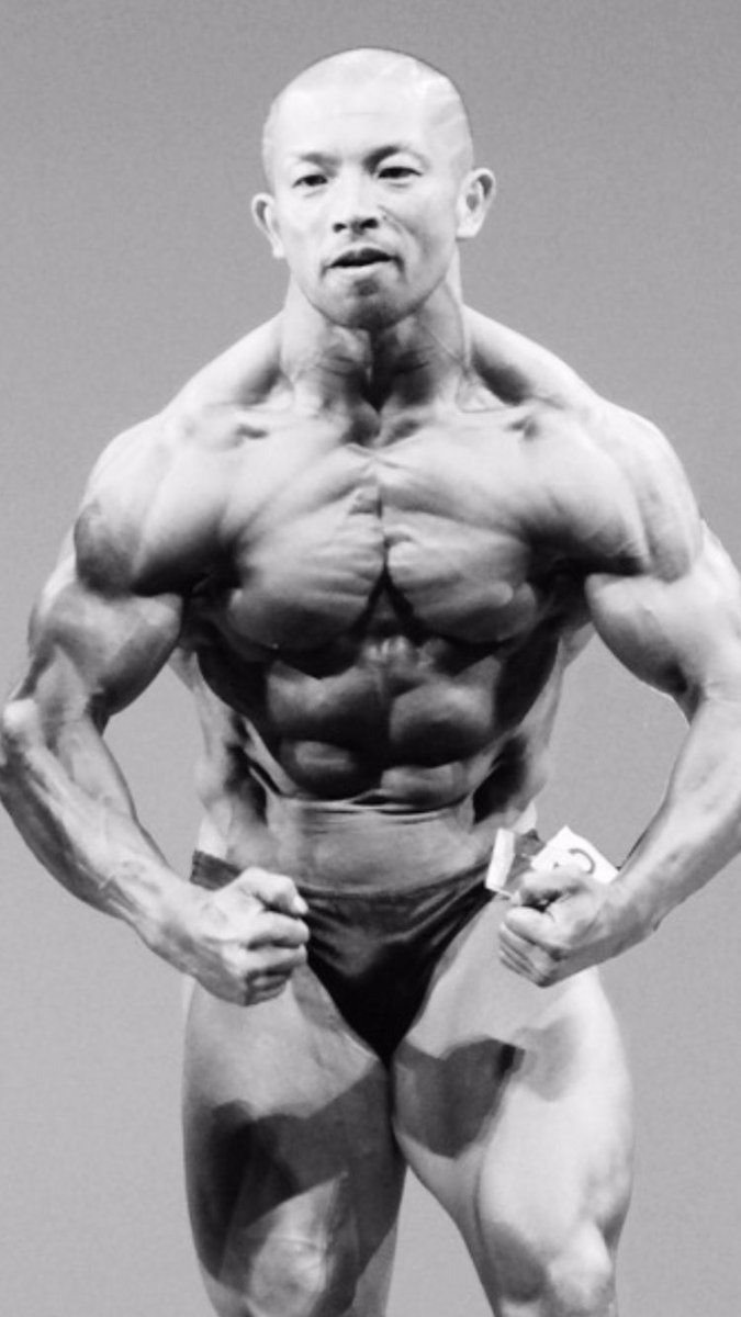 バッシー En Twitter ビルダー投稿23 古き良きjpc時代編 小西幸樹 小さな顔に丸みを持った筋肉 切れ込み鋭いカットと隙のない選手でした 10年代 ですね 初めて生で見た時はフィジークにでてました 一昨年のcjbbfかな 小西さんがカメッシュさんのバルク