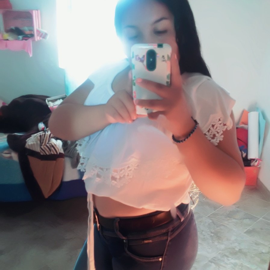 WendyVelzquez4's tweet photo. #NuevaFotoDePerfil
#EdWe❤👑 https://t.co/RLMh3TkabI
