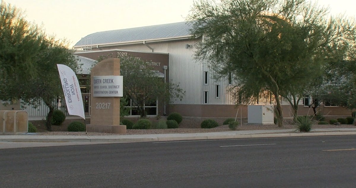 abc15's tweet image. Arizona parents asked to sign COVID-19 waivers before sending kids back to school: bit.ly/3f5Jx89 #abc15