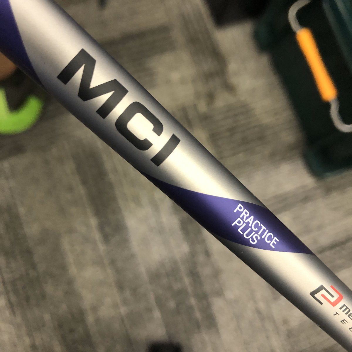 kaylormade92008's tweet photo. #フジクラ #プラクティスプラス で練習してます⛳️  アーニー・エルスみたいなゆったりテンポで打たないと距離が出ないので、普通のクラブでの活動ショットの合間に打って感覚整えるのもいいかも。

ヘッドは #P730 の7番 、RORSぽさ出そうとして打刻したけど、薄かった。。。

#テーラーメイド https://t.co/3OcHt9mPby