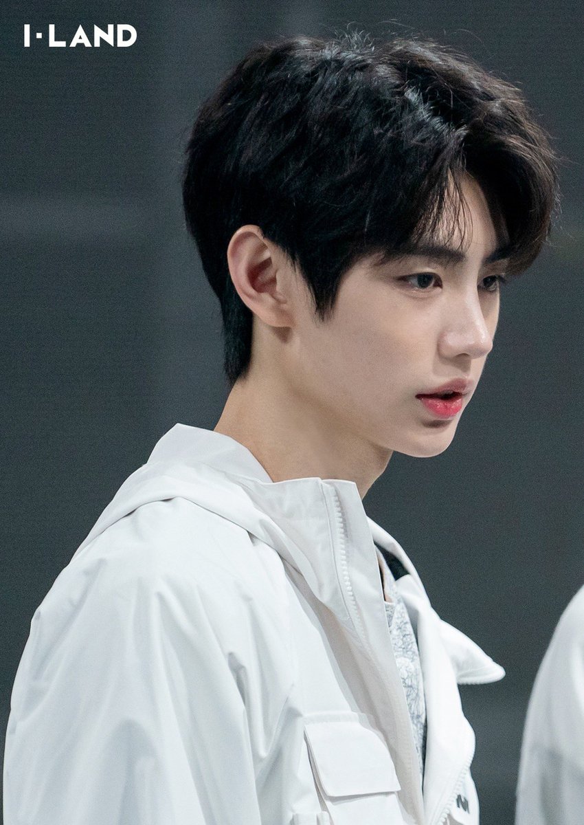 mnetiland's tweet photo. BEHIND PHOTO l <I-LAND> 세 번째 테스트 - 총대 유닛 무대 #3

BEHIND PHOTO l <I-LAND> 3rd Test - Representative Unit Test #3

Every Friday 11PM(KST) Mnet

#Mnet #엠넷 #ILAND #I_LAND #아이랜드 #BehindPhoto #Test3 https://t.co/SDxypZaNis