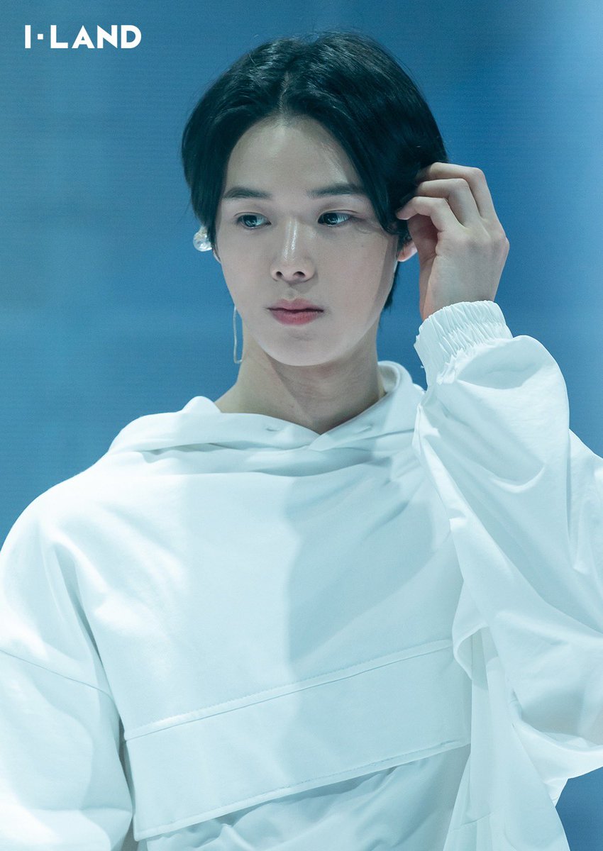mnetiland's tweet photo. BEHIND PHOTO l <I-LAND> 세 번째 테스트 - 총대 유닛 무대 #3

BEHIND PHOTO l <I-LAND> 3rd Test - Representative Unit Test #3

Every Friday 11PM(KST) Mnet

#Mnet #엠넷 #ILAND #I_LAND #아이랜드 #BehindPhoto #Test3 https://t.co/SDxypZaNis