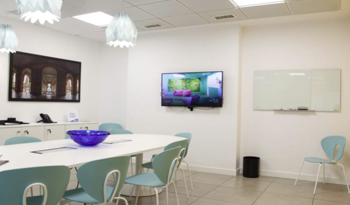 isspaces's tweet image. ¿Tienes una reunión pero no encuentras un lugar adecuado y de confianza? 

En iSspaces tenemos salas de reuniones con la tecnología necesaria para tu. Ven y reserva tu sala en un entorno profesional y totalmente seguro.

#trabajacomovives #salasreuniones

isspaces.com/salas-de-reuni…