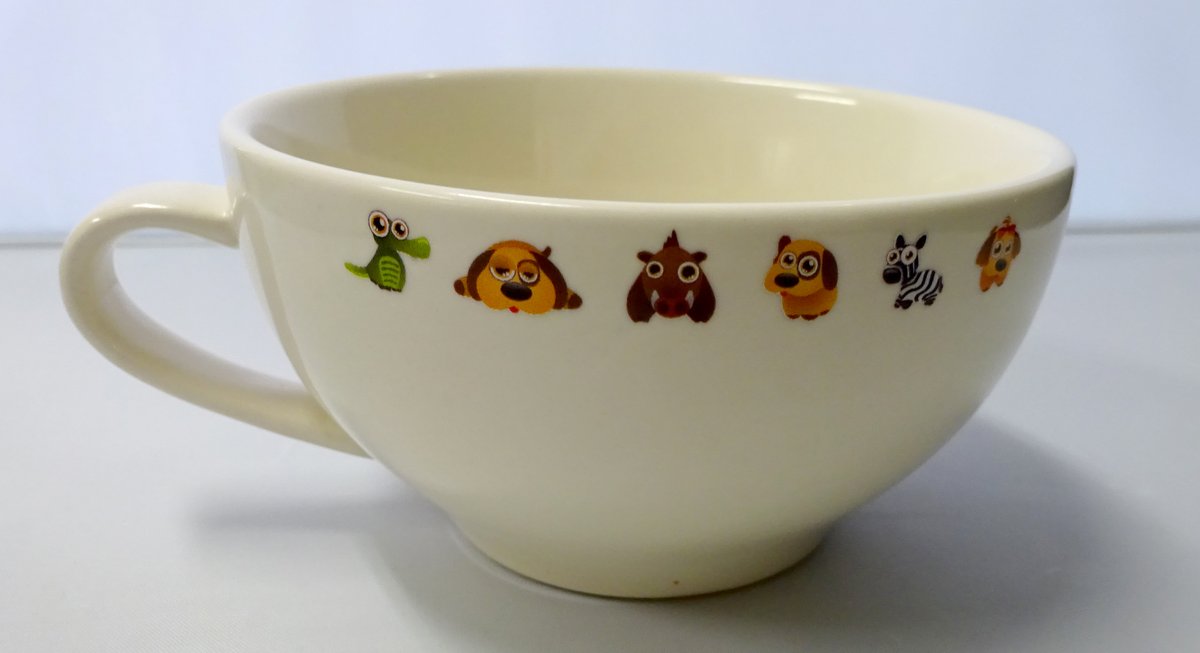 HGA8QKcKIhuLOkL's tweet image. 動画に出てくるカップへの転写サンプル。
こんな形のものでもシンプリはできます。
結構大変でしたけど😅
#転写　#オリジナル　#オリジナルグッズ　#youtube 　#印刷　#表札　#開発　#sanryu 　#サンリュウ　#川口市　#インク　#プリンタ