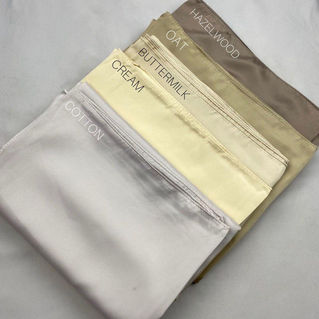 thebeescarves's tweet photo. *Shawl Satin Matte* ✨
• RM18 exc postage
• Fabric : Satin Matte
• Finishing : Baby seam
• 1.90m x 0.7m
———
Postage : (during pkp)
SM -RM7
———
https://t.co/6oieTMrpOk
https://t.co/ZpxpgoeJ4i
📌Color might be different due to lighting & screen resolution
#satinmatte https://t.co/OgJGUIrtFz