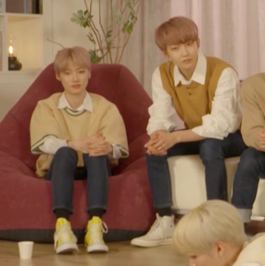 Choi Chanhee,  @WE_THE_BOYZ smol baby being actual tallA very important thread