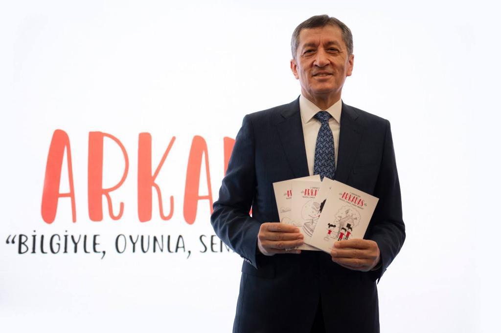 Sevda91755711's tweet photo. Hep bizimle oldun, bizden biri oldun
#İyikiVarsınZiyaSelcuk
@igdirmem76 @ziyaselcuk @hmzaydg @HakanGonen06 @Tuzluca100YilAl https://t.co/XP7gG5YE3y