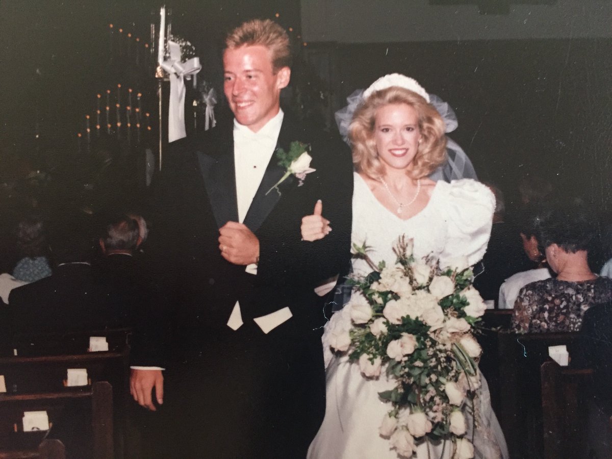 ArkyJason's tweet image. “... when you realize you want to spend the rest of your life with somebody, you want the rest of your life to start as soon as possible.&quot; -Harry&apos;s epic declaration of love from “When Harry met Sally.”  25 years ago today the rest of my life got started.  #blessedbeyond