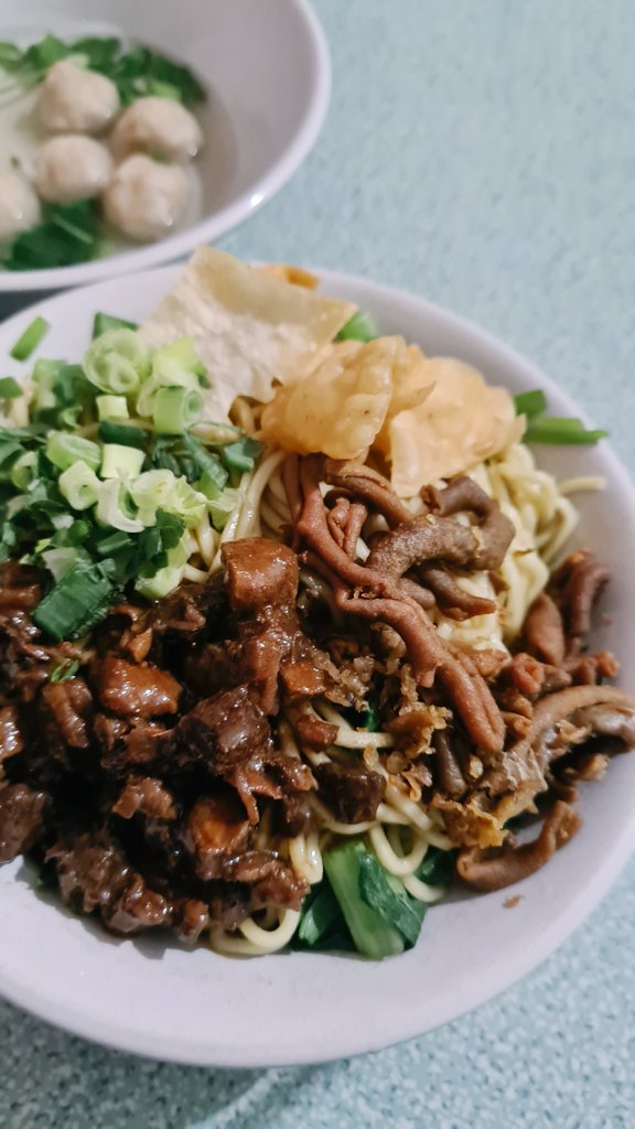 wiranagara's tweet photo. Selamat berbuka puasa bagi yang menjalankan, resapilah luka dalam rasa yang tak tertahankan.. https://t.co/1MIPZgjI3I