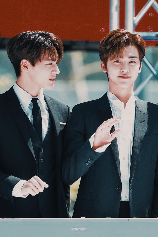 VDC005_LAWRENCE's tweet photo. ⠀⠀
⠀ Lᴀᴡʀᴇɴᴄᴇ Dᴇʟ Vᴀʟʟᴇ ᴘᴏsᴛᴇᴅ ᴀ ᴘɪᴄ:
𝚂𝚙𝚎𝚗𝚍𝚒𝚗𝚐 𝚝𝚑𝚎 𝚗𝚒𝚐𝚑𝚝 𝚠𝚒𝚝𝚑
𝚖𝚢 𝚋𝚊𝚋𝚢. 𝙿𝚊𝚛𝚝𝚢 𝚊𝚕𝚕 𝚗𝚒𝚐𝚑𝚝
𝚠𝚒𝚝𝚑 𝚢𝚘𝚞. 𝙸 𝚕𝚘𝚟𝚎 𝚢𝚘𝚞!
#DAY2_REDCARPET
#LAOPENING https://t.co/LpjPHiDkVY