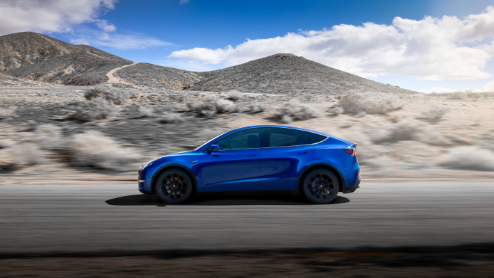 Elon Musk says Tesla is open to licensing Autopilot, supplying powertrains and batteries to other automakers techcrunch.com/2020/07/29/elo… #tech #business #money