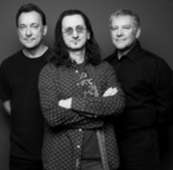 DarkSideofFilm's tweet photo. #RushinReverse
Cold Fire
I said if love was so transcendant
I don’t understand these boundaries
She said just don’t disappoint me —
You know how complex women are
I’ll be around
If you don’t let me down
Too far
#RushFamily https://t.co/cziONrQ0Ya