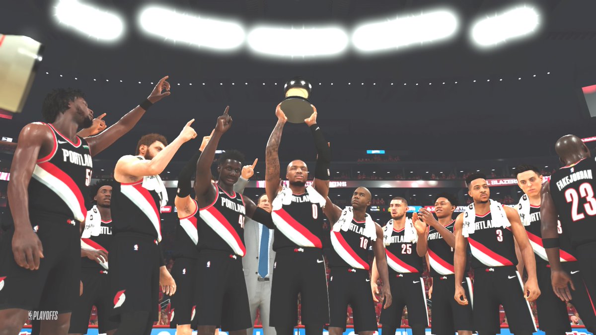 iamsunwukong's tweet photo. #nba2k20ps4 #fakejordan #nba2k20 #portlandtrailblazers https://t.co/hzSKCC3ajy