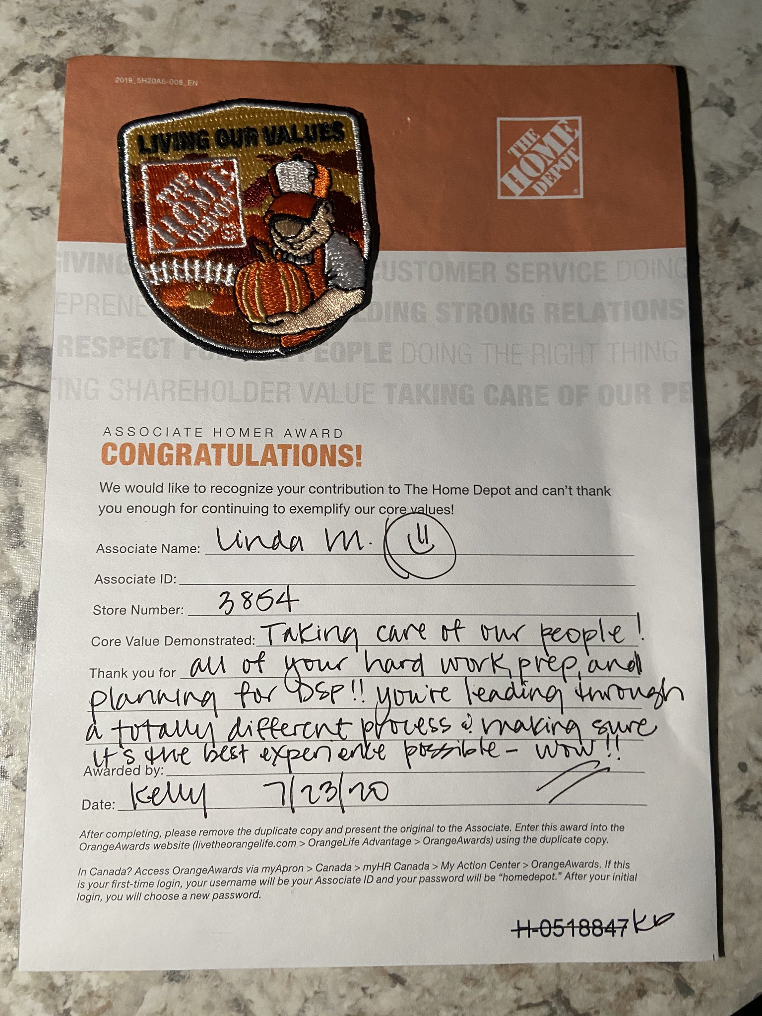 Linda Maes on Twitter: "Thank you @kelly_broyles for the Homer Award!!!!  Super excited for this new learning process and developing our future  leaders!!! https://t.co/jFlModwMb7" / Twitter