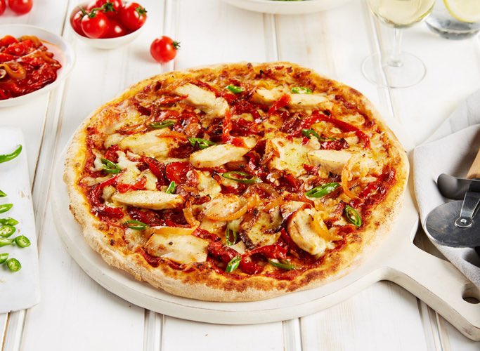 Bella ItaliaPollo Barbecue - 979 caloriesVegan Cheese Pizza - 931 caloriesGamberoni - 895 calories