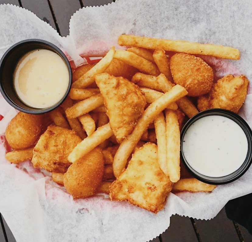 CHICKENJOES's tweet photo. You can only choose 2:
-nuggs
-fries
-cones

Who you leavin’ behind?👀
#comment #rt #picktwo #nugglife #chickenjoes #yum #upstate #ny #supportlocal #SupportSmallBusinesses https://t.co/r6H8TnuM7u