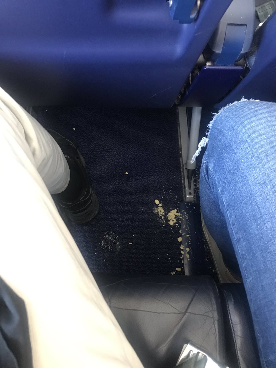 ropurushotham's tweet photo. @Ryanair - Really disappointed with your inflight hygiene, especially during an ongoing global pandemic. See the pics of my seat when I boarded my flight from Bologna to Berlin yesterday. Seat wasn’t clean and the floor was covered in biscuit crumbs from a previous flights https://t.co/uwOBeCNBVJ