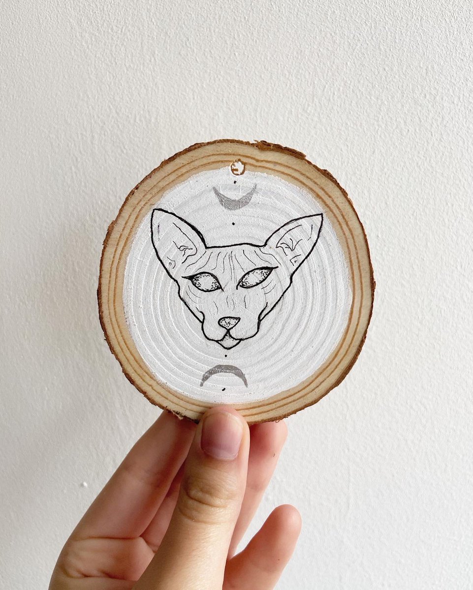 craftedinchaos's tweet photo. These babies still need a home! Want to get them gone before my big update on Friday, so I’m giving the next 3 people 15% off using code GO15... treat yourself! 🖤🔮 https://t.co/dzVbgGaePI