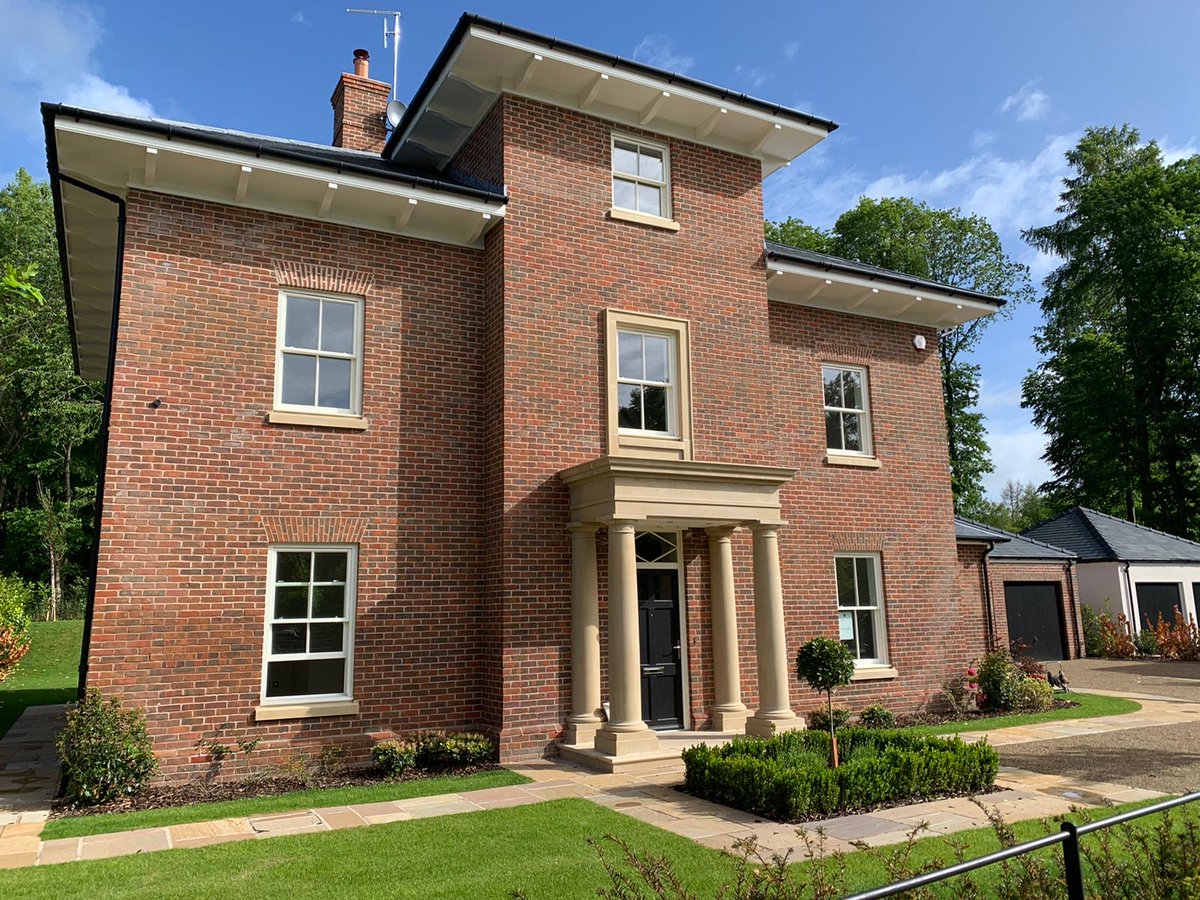 ALenchBuilders's tweet photo. We offer a fully managed, professional service from pre-construction to completion. We pride ourselves on our extensive portfolio of fantastic builds spanning over 30 years. Take a look at one of our recently completed units.

#ALench #BuldingContractors https://t.co/Re8OFakA6q