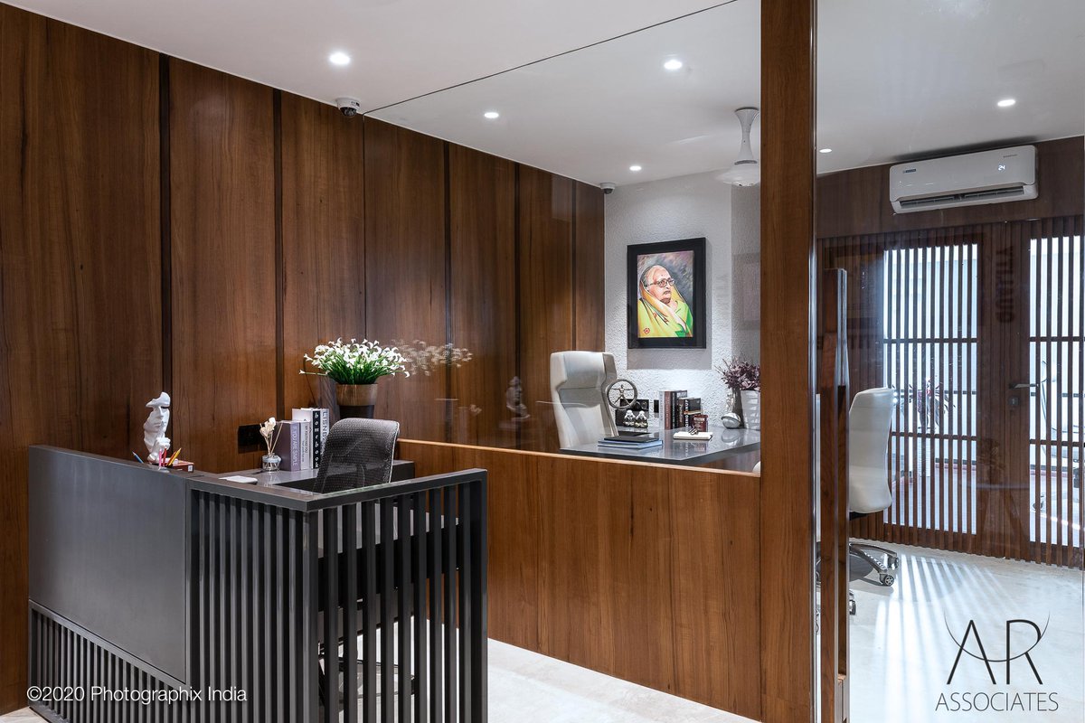 designstudio_ar's tweet photo. An agile intelligent workplace for a stockbroking firm. Smart MS partitions modulate space, while colourful motivational quotes enhance workplace culture and productivity.
#ARassociates #AurangabadOffices #OffcieDesign #InsideOutside #CommercialSpaces #LuxuryInteriors https://t.co/J7R5RLfewv