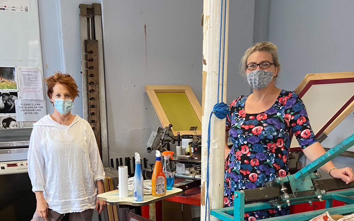 louise_garman's tweet image. Studio visit #SocialDisdancing #penfriends #cgeuropia #artmatch @neo_artists @CGAssociate @CrossStreetArts @cottononmcr